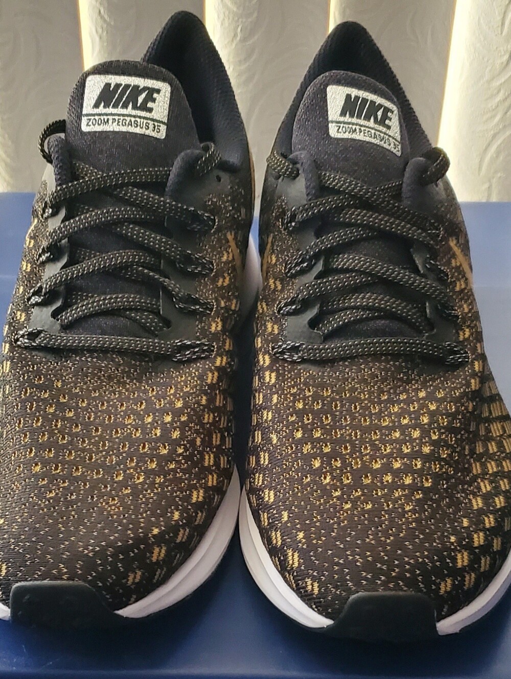 Nike Air Zoom Pegasus 35 Metallic Gold Womens 942855-007 Size 10w/8.5M